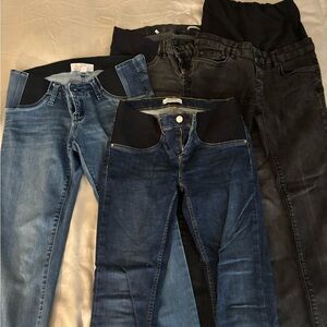 Lot of 4 maternity, skinny jeans, very stylish